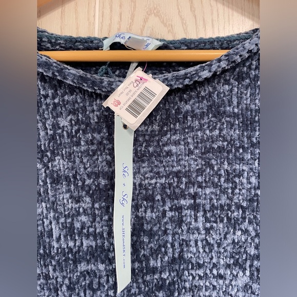 She & Sky One Size Teal Balloon Sleeve “ Bless Your Heart” Sweater - Picture 3 of 5